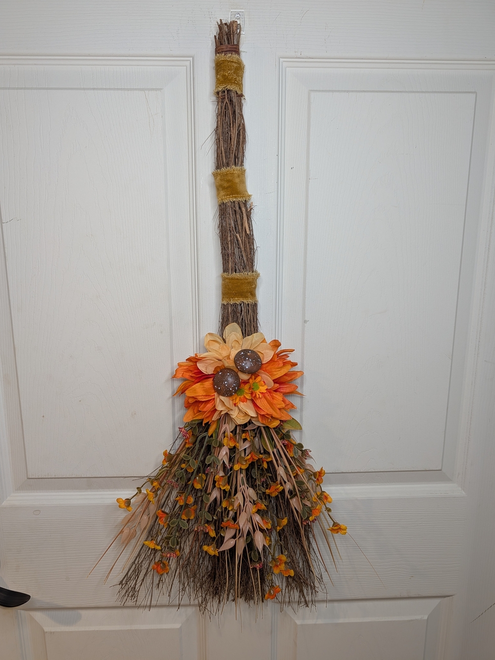 Autumn Hanging Broom